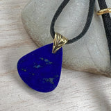 handmade lapis lazuli anhänger mit lederhalsband stein anhänger naturstein schmuck von wonderworks lapis lazuli anhänger mit lederband