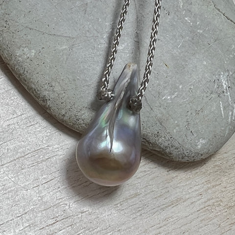 barocke grosse graue perle anhänger mit lederhalsband, edison perle, ming perle, süsswasser zucht perle grosse perle anhänger 